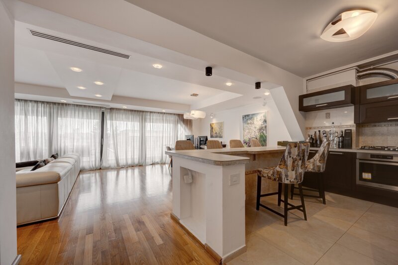 Domenii, Ciresarii, penthouse duplex boutique.