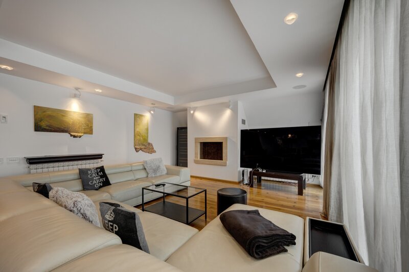 Domenii, Ciresarii, penthouse duplex boutique.